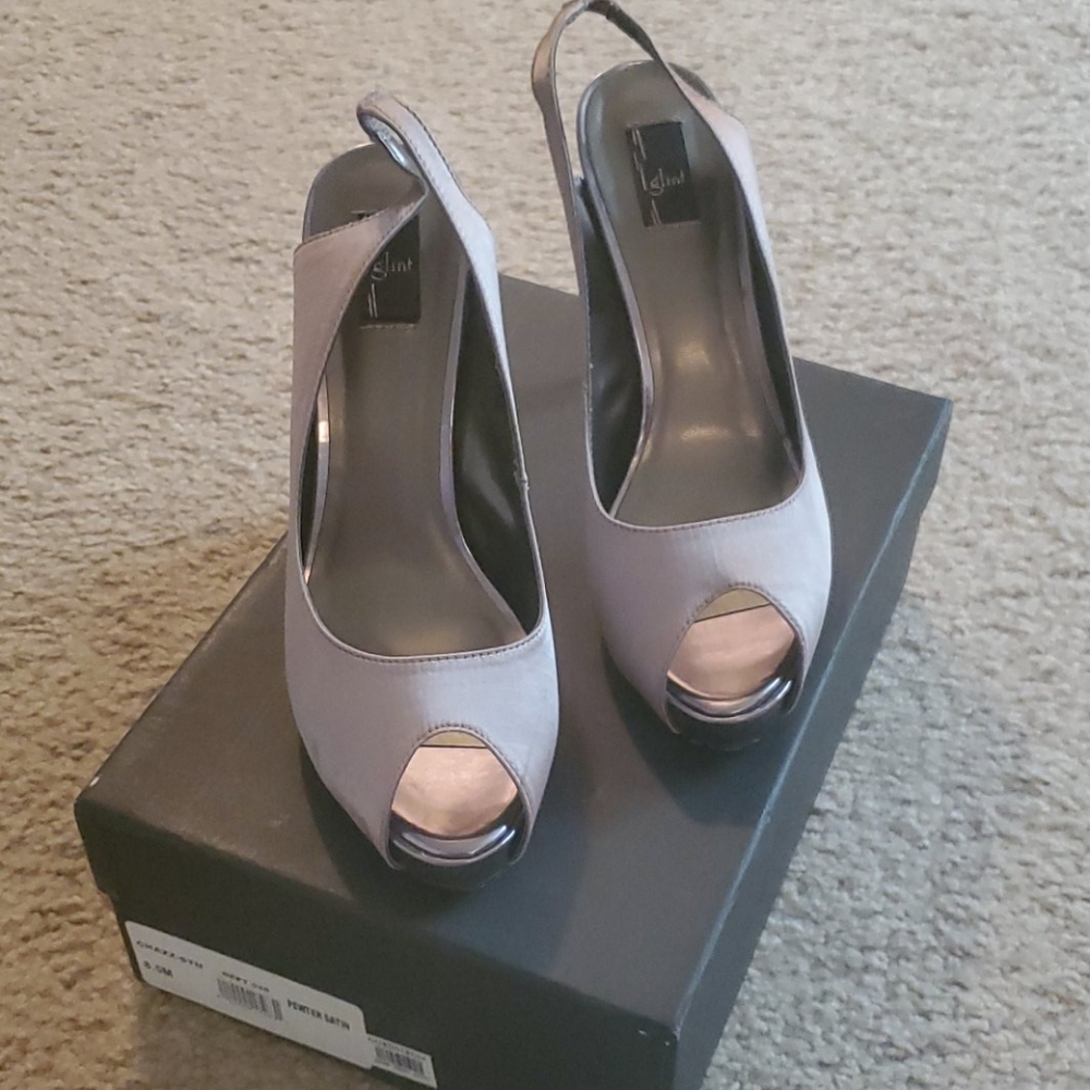 Glint 'Chazz' Pewter Satin Pump